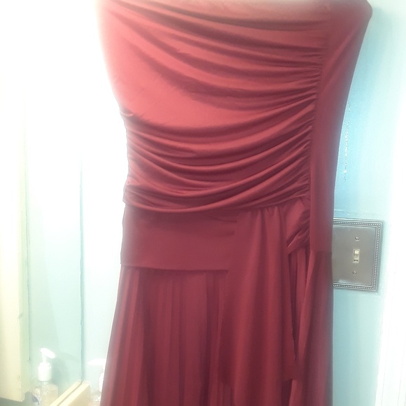 Dress - Picture 2 of 3